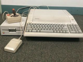 Vintage Apple Iie Platinum Computer A2s2128 W/floppy 5.  25 ",  Mouse And Joystick