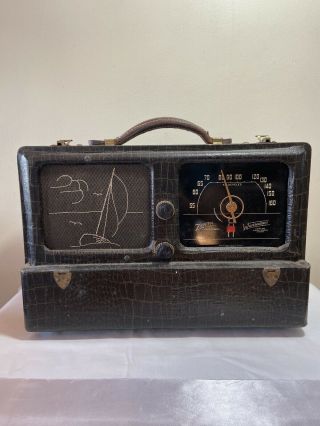 Vintage 1940’s Zenith Long Distance Radio W/ Wavemagnet Model 6g601ml
