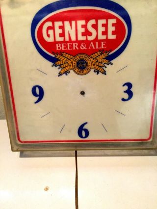 Vintage Genesee Brewery Advertising Bar Beer Electric Light Up Wall Clock