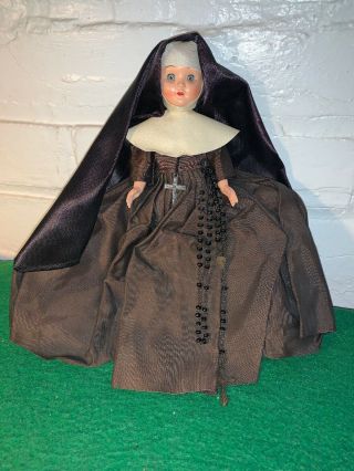 Vintage Nun Doll Sleepy Eyes With Rosary Beads Habit 1950 