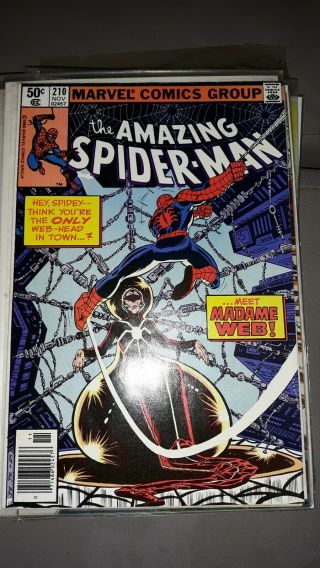 The Spider - Man 210 1st Madam Web.  Nm
