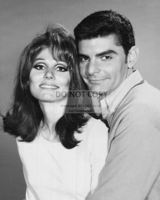 Paula Prentiss And Richard Benjamin In 1967 - 8x10 Publicity Photo (az783)