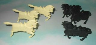1950 - 60s Marx Medieval Castle Play Set Plastic 54mm Knight Horses X 6