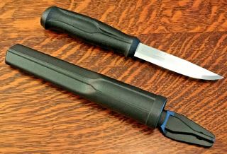 Mora Swedish Basic 510 Knife,  3 - 1/2 " Carbon Steel Blade,  W Sheath,  Ft01230