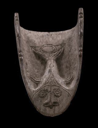 Authentic Canoe Head,  Iatmul,  Middle Sepik,  Guinea,  Rare Fish Type