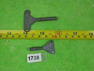 Vintage Triang Minic Tinplate Clockwork Spare Keys X2 For Collectabl Models 1738