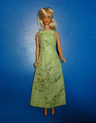 Vintage Barbie Doll - Mod Era 1190 Blonde Straight Leg Standard Barbie