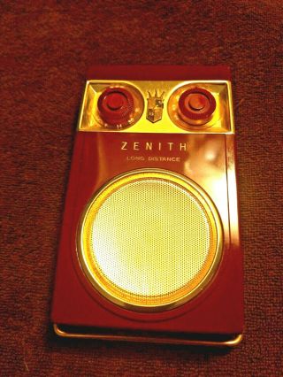 Vintage Zenith Royal 500 Transistor Radio,