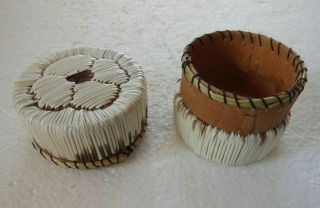 Ojibwa Indian Canada Porcupine Quills Birch Bark Lidded Round Box Sweet Grass Ex