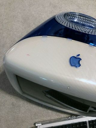 iMac blue vintage.  500mhz PowerPC,  640 MB Ram,  20GB HD (19GB avail) 3