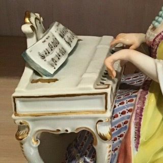 Meissen Porcelain Figure Of A Woman Playing The Piano 2