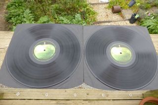 The Beatles - The White Album MONO Apple PMC 7067/8 UK 1968 1st W/ Inserts 2xLP 3