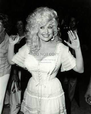 Dolly Parton Legendary Entertainer - 8x10 Publicity Photo (op - 753)