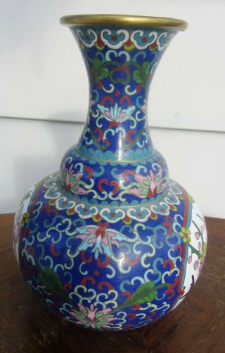 Very Fine Vintage Chinese Cloisonne ' Enamel Vase 8.  5 