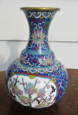 Very Fine Vintage Chinese Cloisonne ' Enamel Vase 8.  5 