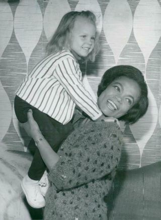 Vintage Photograph Of Eartha Kitt With Daughter Kitt During A Press Reception