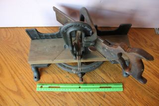 STANLEY No.  150 Cast Iron Miter Box w/ Henry Disston & Sons Saw Vintage Tool 2
