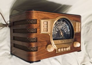 Vintage 1941 Zenith Model 7 - S - 529 Am/shortwave Radio