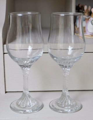 Lovely Pair Twisted Stem Wine Glasses Set Of 2