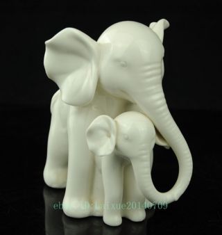 Precious Hand Painted Porcelain Mother Elephant And Calf Figurine C01
