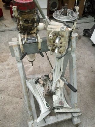 Vintage Kiekhaefer Mercury Mark 25 E Outboard Motors Parts. 2