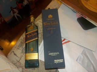 Empty Johnny Walker Blue Label 200 Ml Bottle.  With Carrying Case.  Ta7 58937.