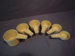 Vintage Tupperware Gold Nesting Measuring Cups Full Set Of (6)