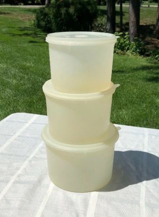 3 Vintage Tupperware Set Classic Round Storage Canisters 264,  265,  266 Lids