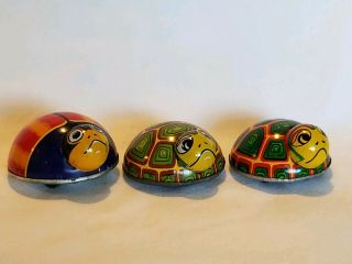 Vintage Tin Friction Toy 1 Lady Bug & 2 Turtles Made In Japan K Manufacturing