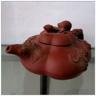 Squirrel Cover Purple Clay Teapot Old Chinese Yixing Zisha Purple Clay Teapot