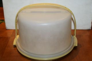 Vintage Tupperware Cake Taker Carrier Storage Container 684 With Handle