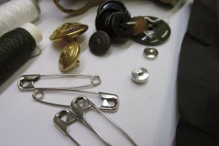 Vintage Italian Military Field Sewing Repair Kit Scissors Thread Buttons Needles 3