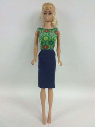 Vintage Blonde Swirl Ponytail Barbie Doll wearing RARE Lunch Date Pak 2