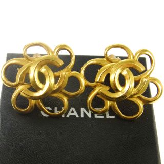 Auth Chanel Vintage Cc Logos Earrings 1.  3 - 1.  3 " Clip - On Gold - Tone Ak16847c