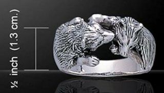 Wolf Kiss Silver Ring - Size 06