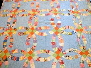 RUSTIC Vintage Feed Sack Hand Pieced & Quilted WEDDING RING Quilt; 88 