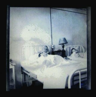 1940s Photo Negative War Hospital Patients Injured Soldiers Wwii? 2.  5 X 2.  5 I