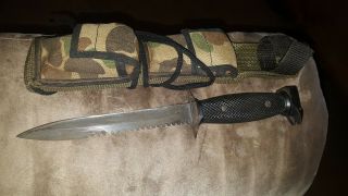 Vintage Imperial Usa M - 7s Military Combat Fighting Knife W/ Sheath & Sharpening