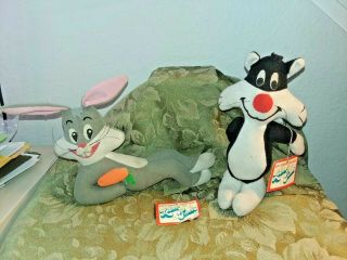 Vintage 1975 R.  Dakin Looney Tunes Bugs Bunny & Sylvester Stuffed Toys