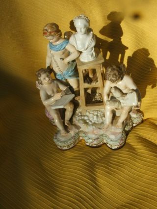 Old Rare MEISSEN Porcelain Figural Group ANGEL SCULPTORS ART CLASS c.  1800 German 3
