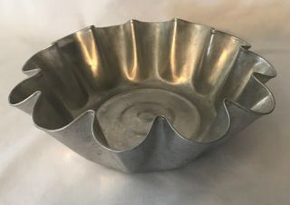 Rare Vintage Aluminum Large Fluted Jell - O Or Dessert Mold