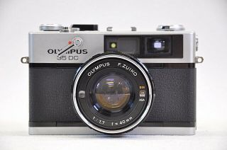Vintage Film Camera Olympus 35dc W/zuiko 1:1.  7 F=40mm Produced 1971