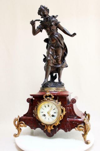 French Clock Statue A.  Moreau 1900 Art Nouveau Vincent & Cie Movement