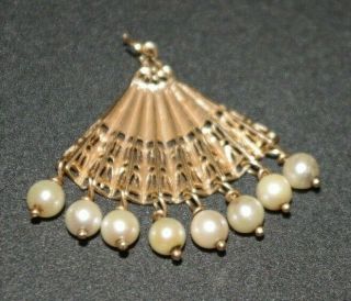 Vintage 14k Yellow Gold Charm Fan With Small Pearls 3.  81 Grams