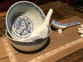 6 Piece Asian Porcelain Blue & White Rice Pattern Dragon Bowls,  Spoons & Rests 3