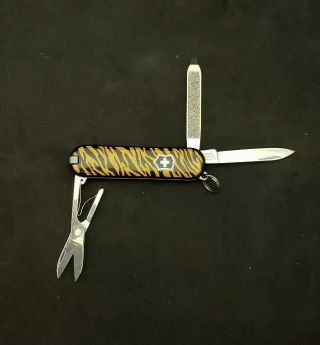Victorinox Classic Sd Swiss Army Knife / Tiger Stripe Print