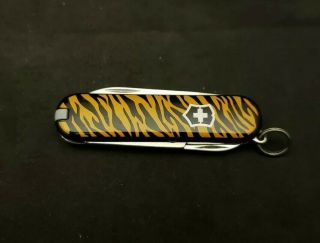 Victorinox Classic SD Swiss Army Knife / Tiger Stripe Print 3