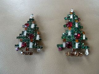 2 Vintage Weiss Christmas Tree Pins - 5 Candle And Six Candle