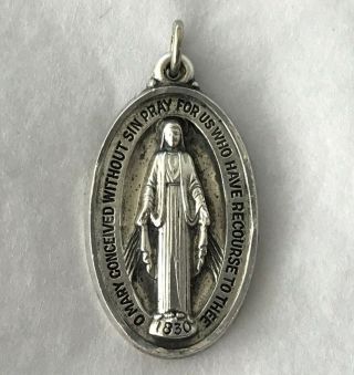 Large Vintage Creed Sterling Silver Miraculous Mother Mary Medal 6.  8 Grams