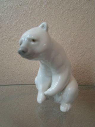 Vintage Lladro Resting Polar Bear Figurine Spain 4 3/4 " White Bear